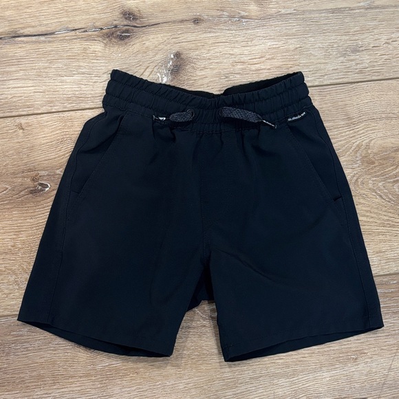 Kids Black Quicksilver Shorts - Picture 1 of 4